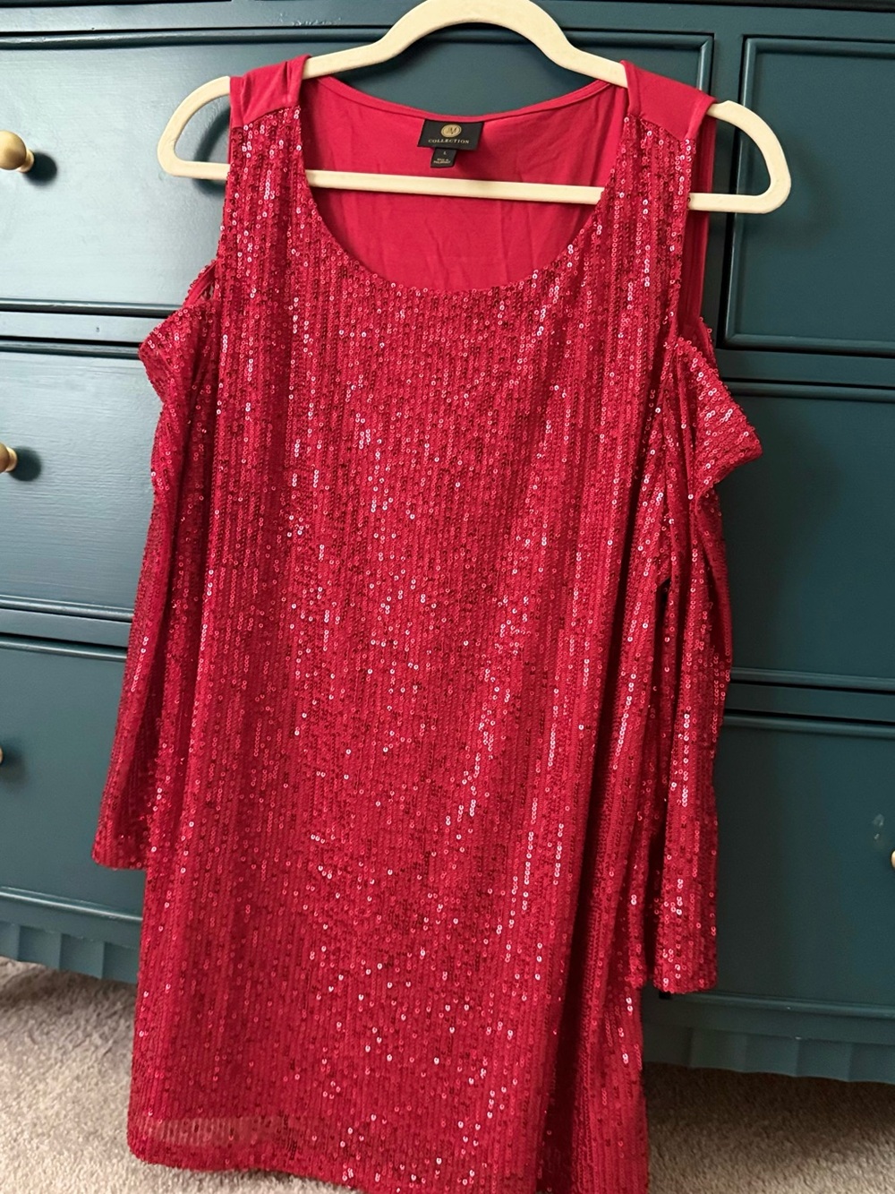 JM Collection City Threads Red Sequin Cold-Shoulder Top Large